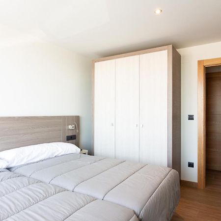 Apartamentos Playa De Los Barcos Isla Ngoại thất bức ảnh