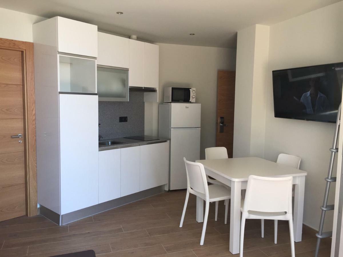 Apartamentos Playa De Los Barcos Isla Ngoại thất bức ảnh