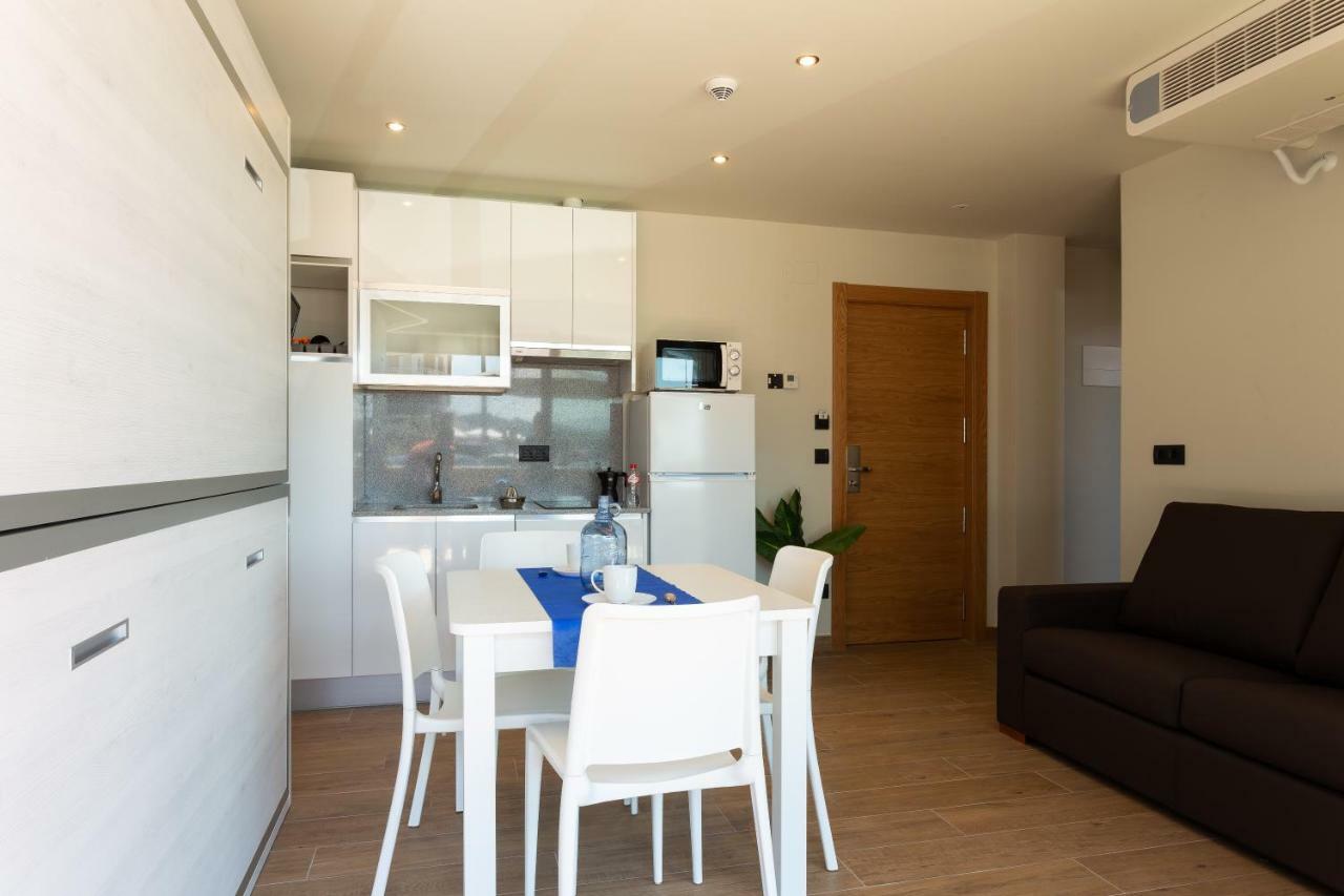 Apartamentos Playa De Los Barcos Isla Ngoại thất bức ảnh