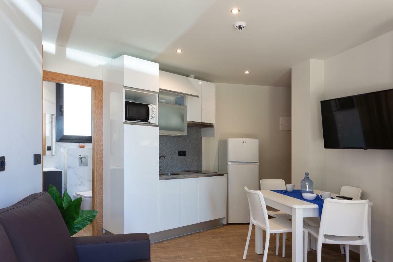Apartamentos Playa De Los Barcos Isla Ngoại thất bức ảnh