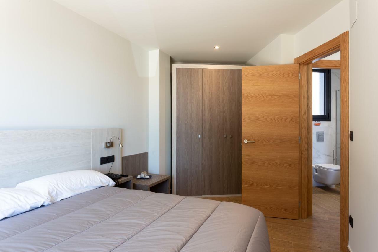 Apartamentos Playa De Los Barcos Isla Ngoại thất bức ảnh