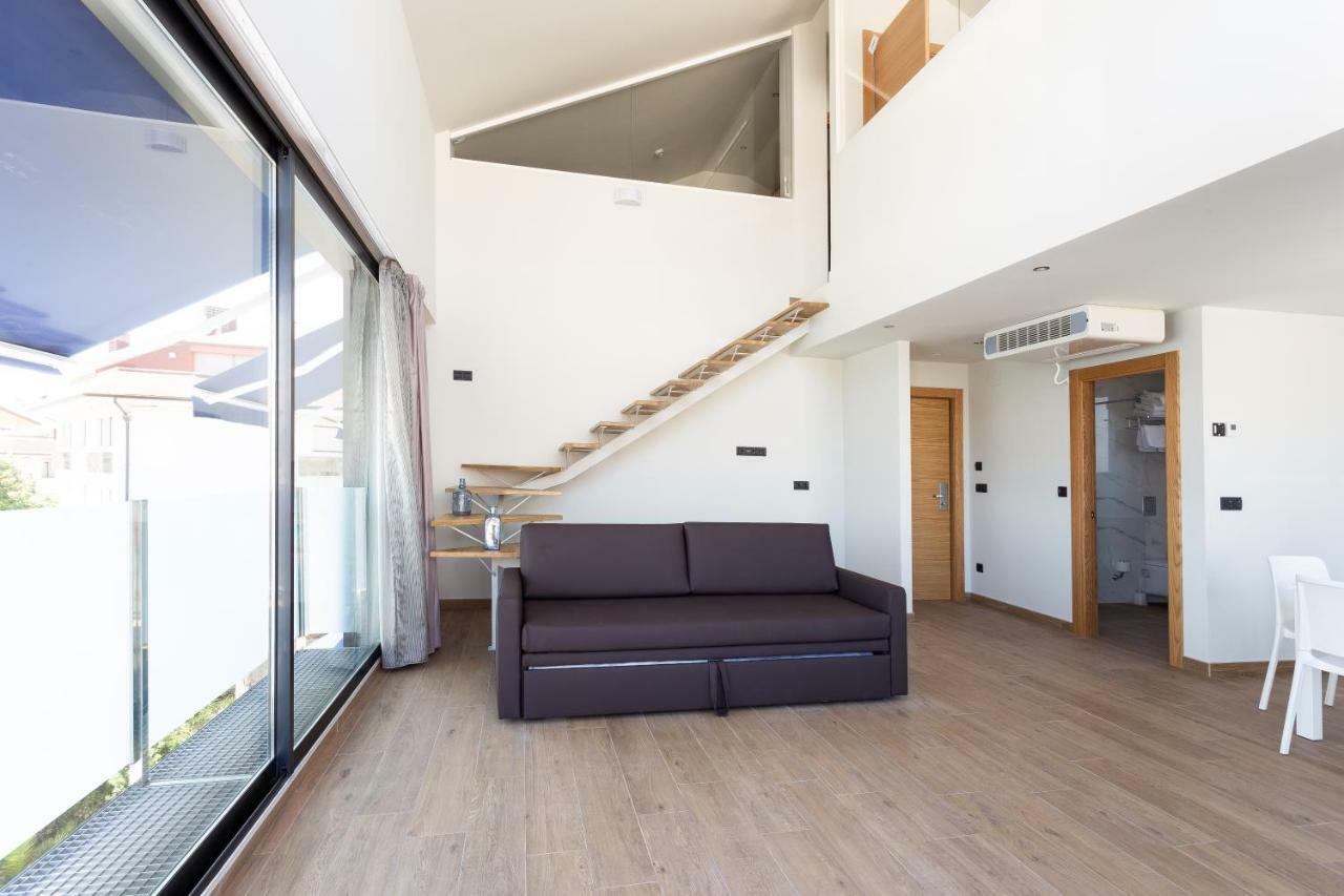 Apartamentos Playa De Los Barcos Isla Ngoại thất bức ảnh